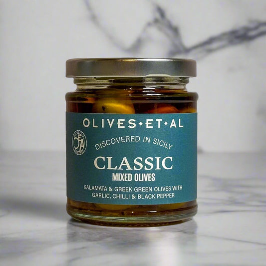 Classic Chilli, Garlic & Black Pepper Mixed Olives in a Jar for Foodservice Wholesale
