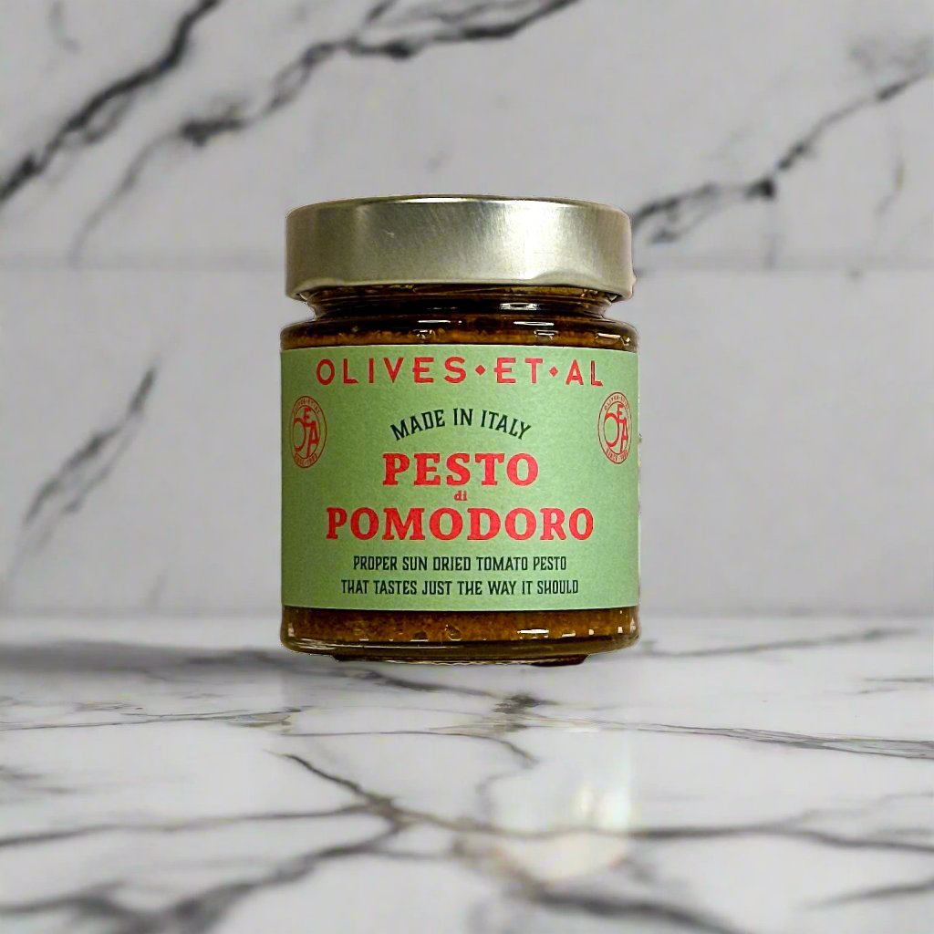 Pesto di Pomodoro in a Jar for Foodservice Wholesale