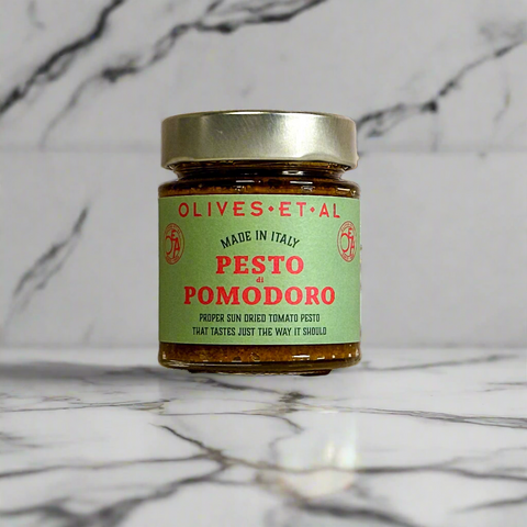 Pesto di Pomodoro in a Jar for Foodservice Wholesale